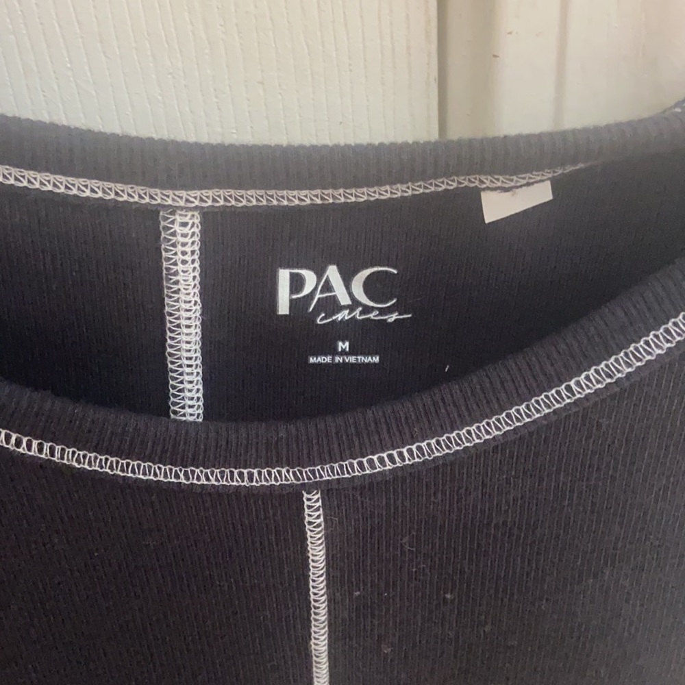 PACSUN baby tee with stitching detail size medium - Picture 3 of 3